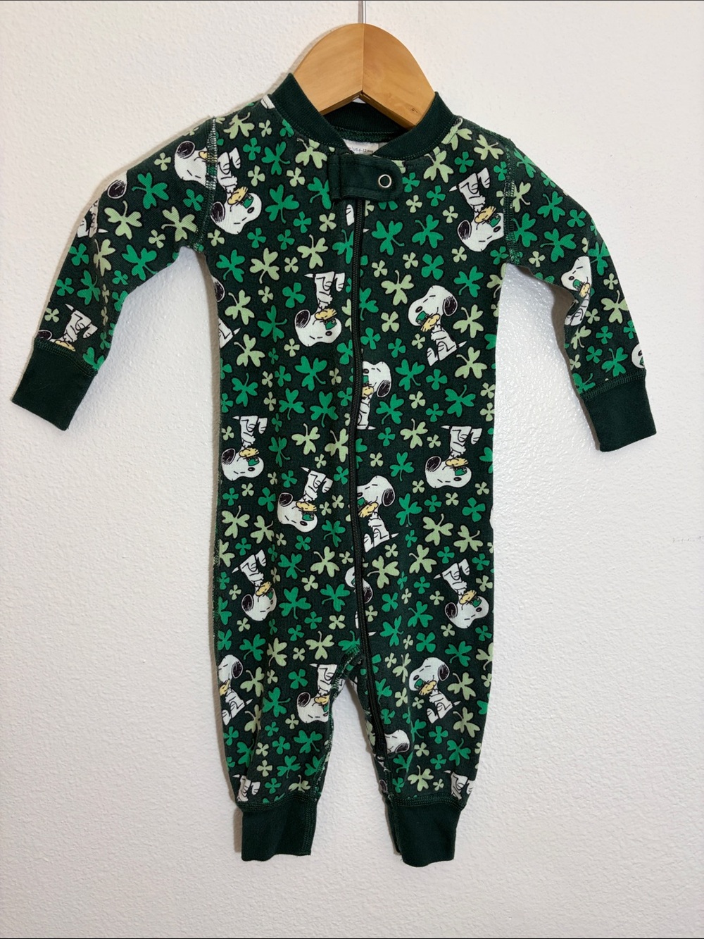 Hanna Andersson Organic Cotton Green Snoopy Peanuts Clover One-Piece Pajamas